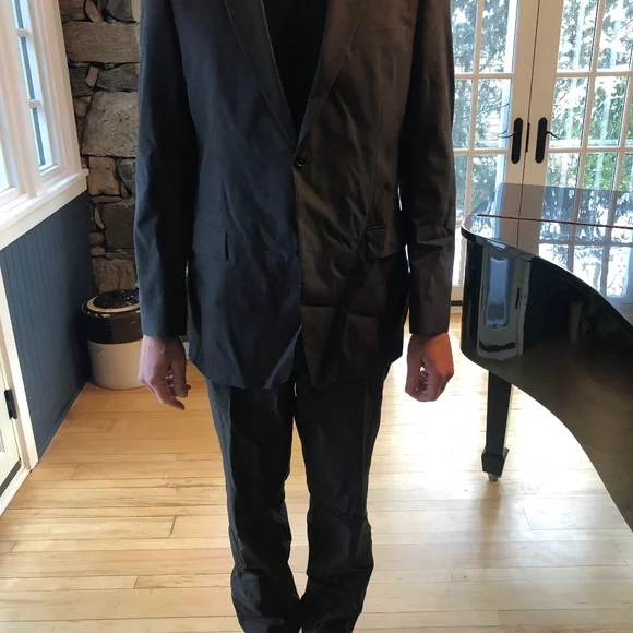 Boss suit - Picture 1 of 5